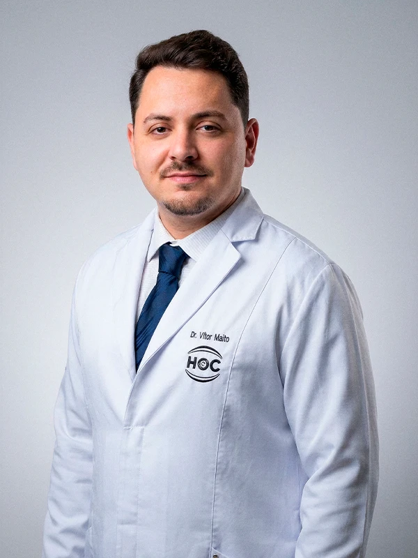 Dr. Vítor Teixeira Maito, oftalmologista especialista em olho seco em Concórdia SC