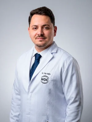 Dr. Vítor Teixeira Maito, oftalmologista especialista em olho seco em Concórdia SC